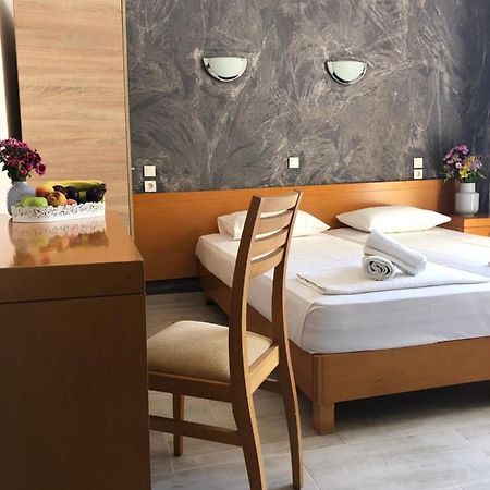 Central Guest House Skiathos Buitenkant foto