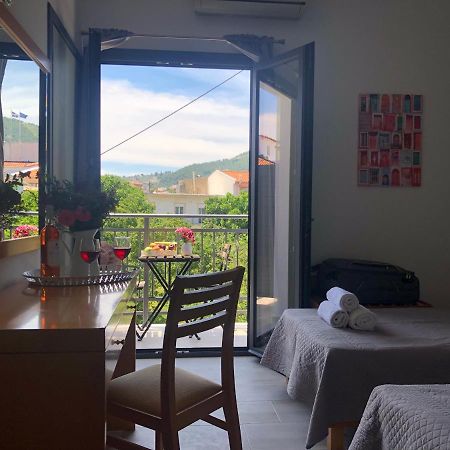 Central Guest House Skiathos Buitenkant foto