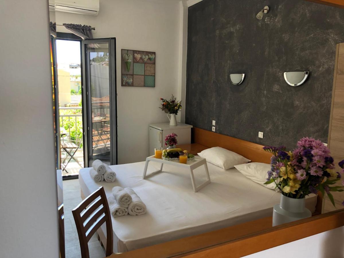Central Guest House Skiathos Buitenkant foto